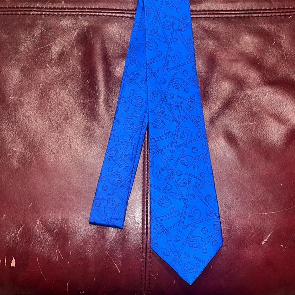 Perry Ellis Tie 100% Silk Boys Baseball‎ Sports 50” Blue